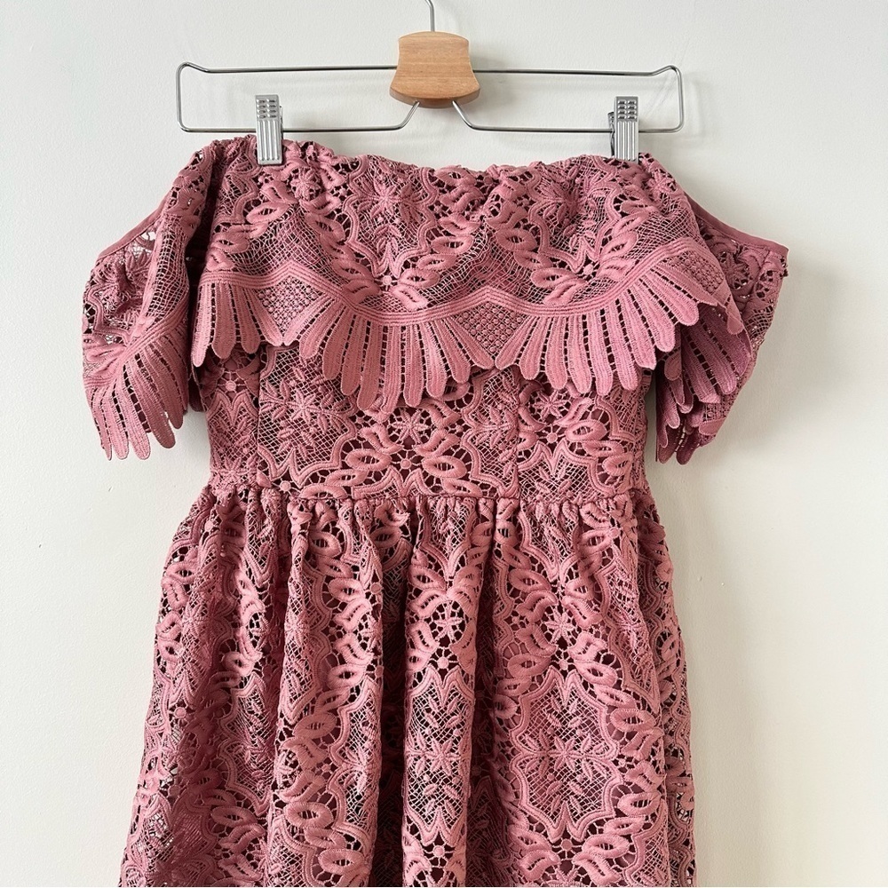 Lovers & Friends “Mauve Lace Off Shoulder Spring/Summer Wedding Guest Mini Dress - Picture 6 of 9